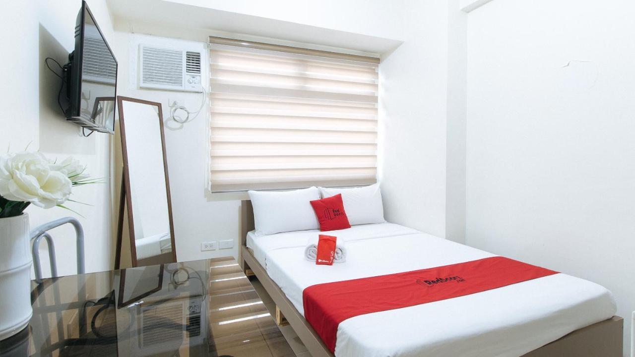 Reddoorz Plus @ Urban Deca Tower Edsa 2 Mandaluyong ภายนอก รูปภาพ