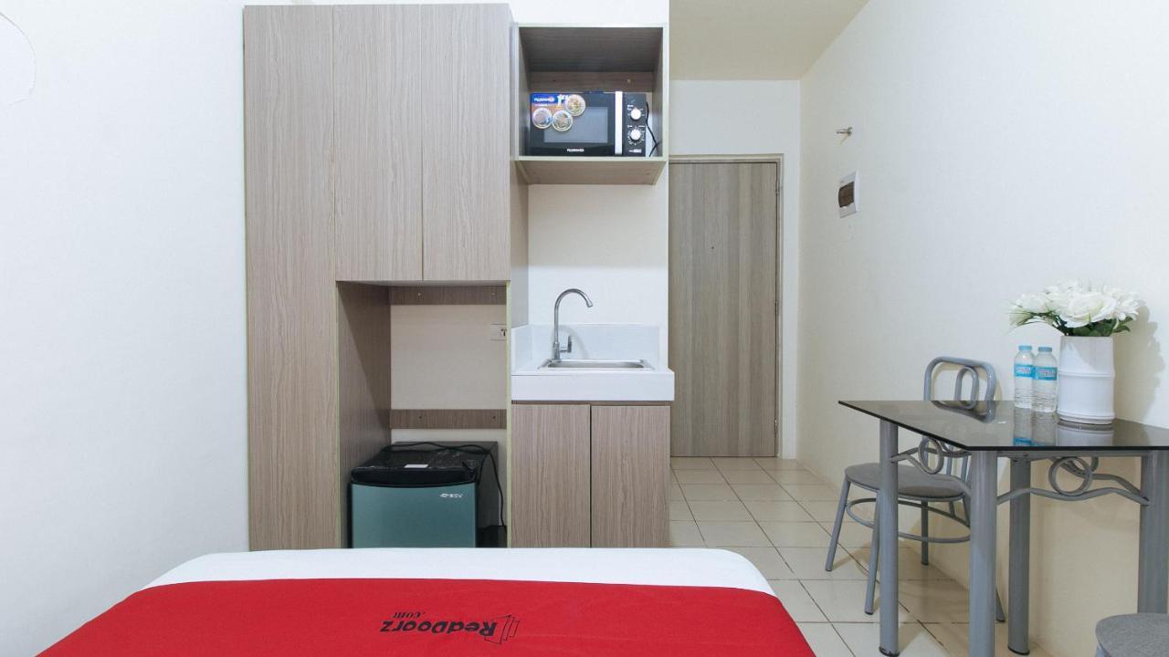 Reddoorz Plus @ Urban Deca Tower Edsa 2 Mandaluyong ภายนอก รูปภาพ