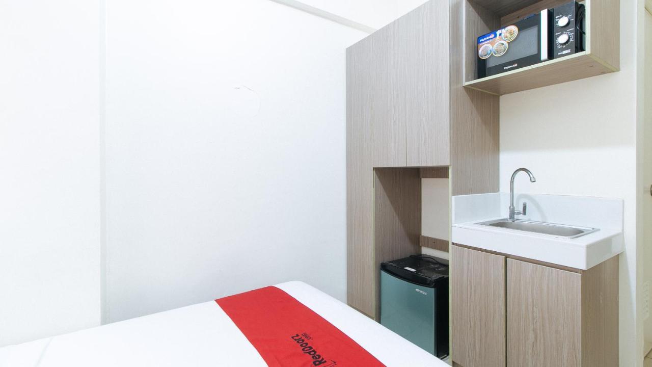 Reddoorz Plus @ Urban Deca Tower Edsa 2 Mandaluyong ภายนอก รูปภาพ
